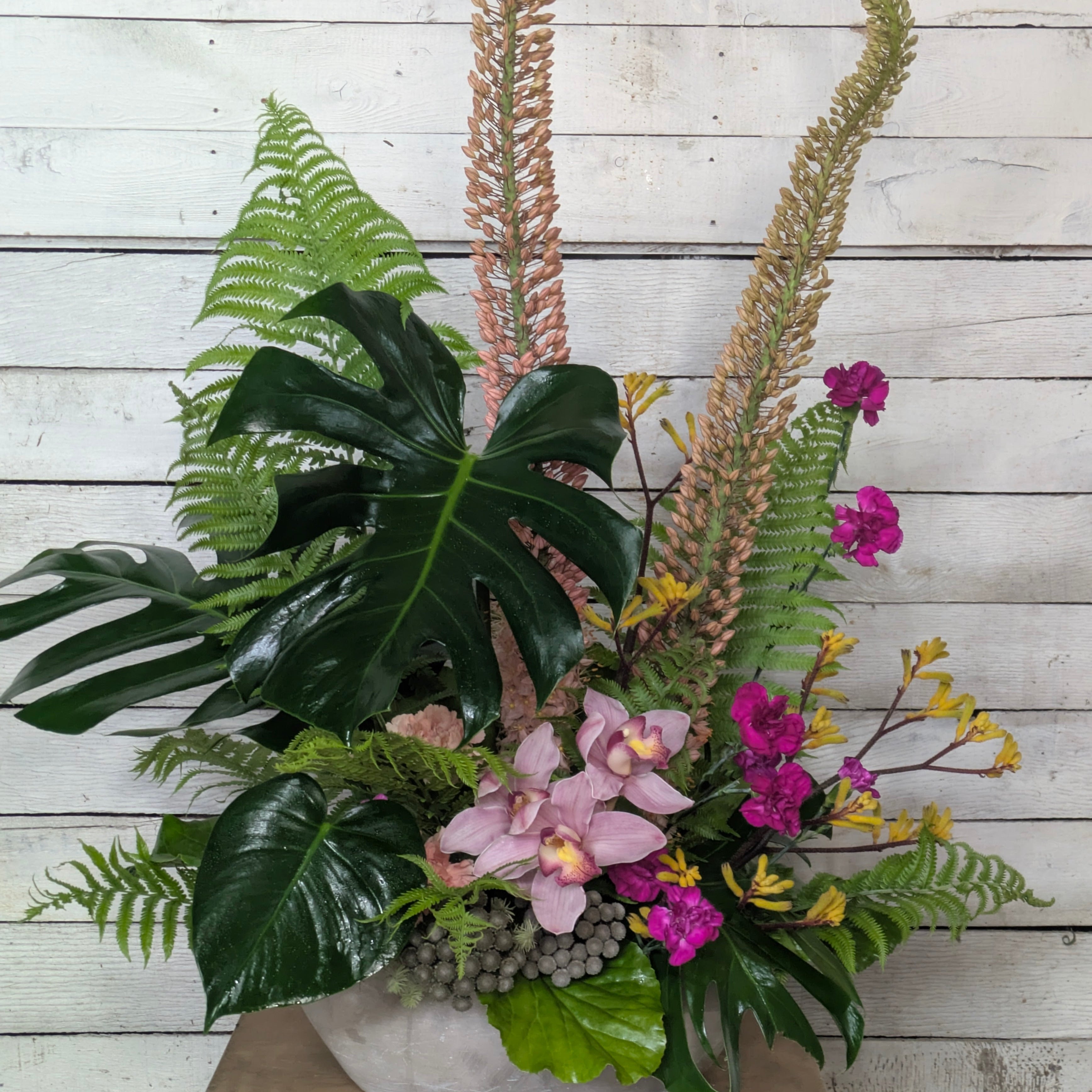 Tribute Arrangements